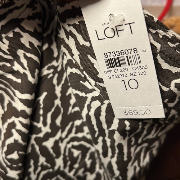Loft size 10 NWT pencil skirt. Dark brown and cream print - Picture 3 of 3